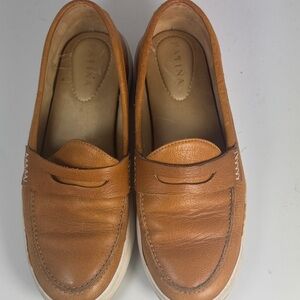 Patina (10) Woman’s Classic Brown Penny Loafers